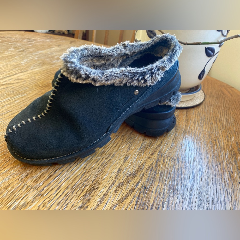 Columbia Cortina Mule Clogs Black Suede Sz 6.5